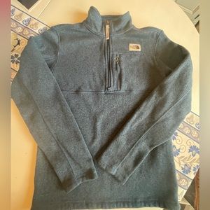Boy’s The North Face fleece pull over and T-Shirt